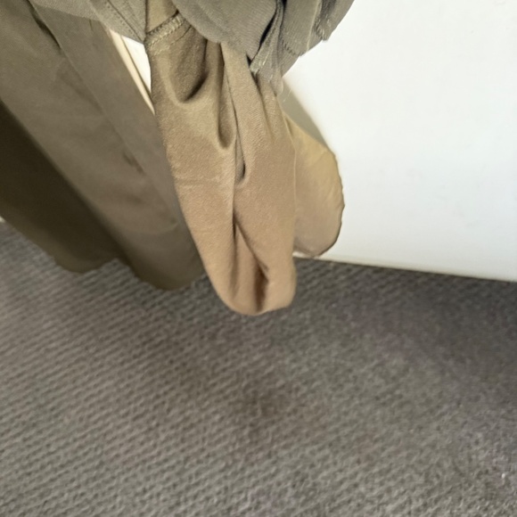 Modcloth Chiffon Olive Green Pink Short Sleeve Jumpsuit Size Medium - Picture 7 of 15